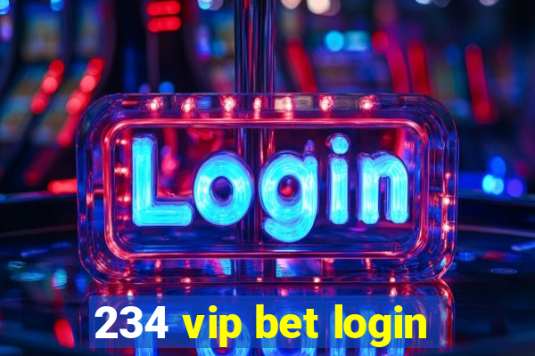 775